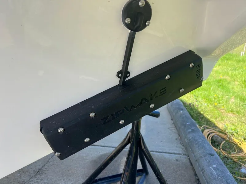 Slide: The Image of 2024 Everglades 315 Center Console with Zipwake trim tab system. - 6