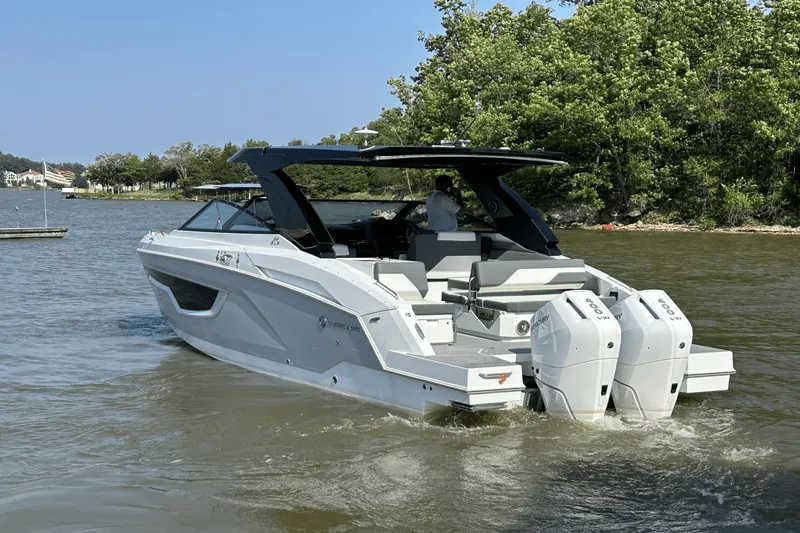 Slide: The Image of Cruisers 34 GLS Outboard 2024 - 1