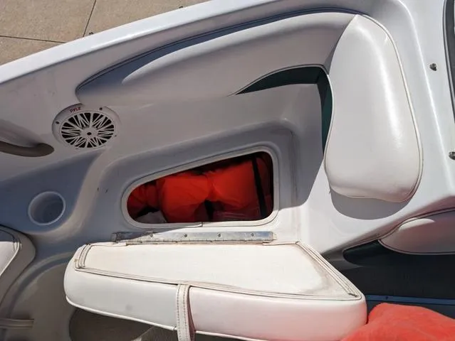 Slide: The Image of Crownline Boats 180 BR 2003 - 11