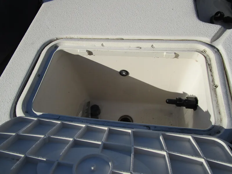 Slide: The Image of 2024 Carolina Skiff E Series E16 JVX CC livewell interior view. - 7