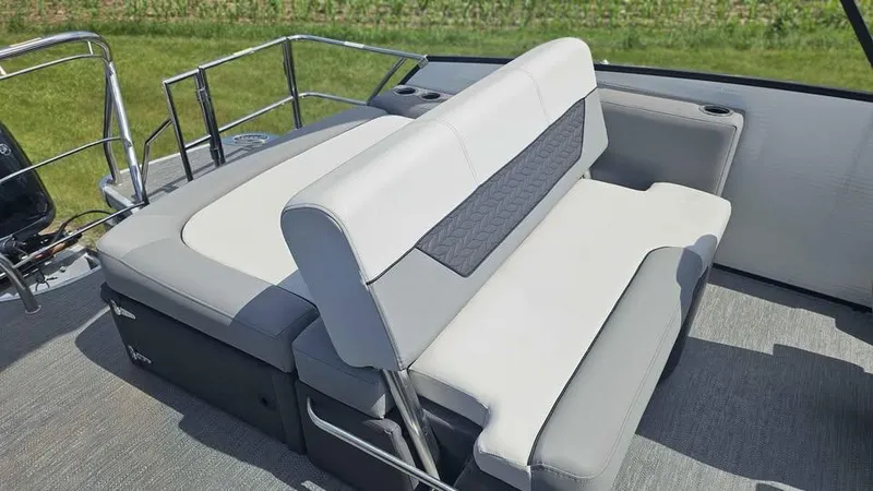 Slide: The Image of Godfrey Monaco 235 Single Flip Lounge 2024 - 7