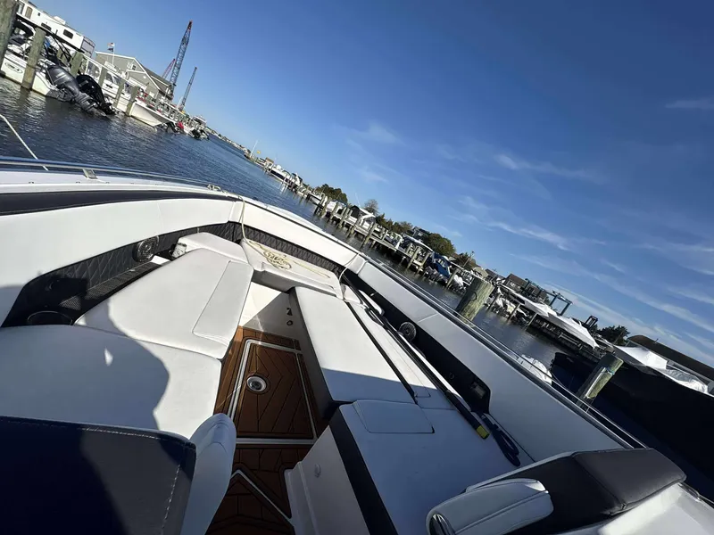 Slide: The Image of Monterey 378SS 2017 - 22