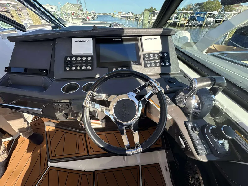 Slide: The Image of Monterey 378SS 2017 - 19