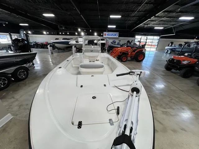 Slide: The Image of Mako 18 LTS 2024 - 3