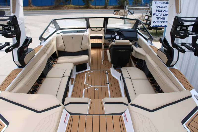 Slide: The Image of Nautique G23 2026 - 15