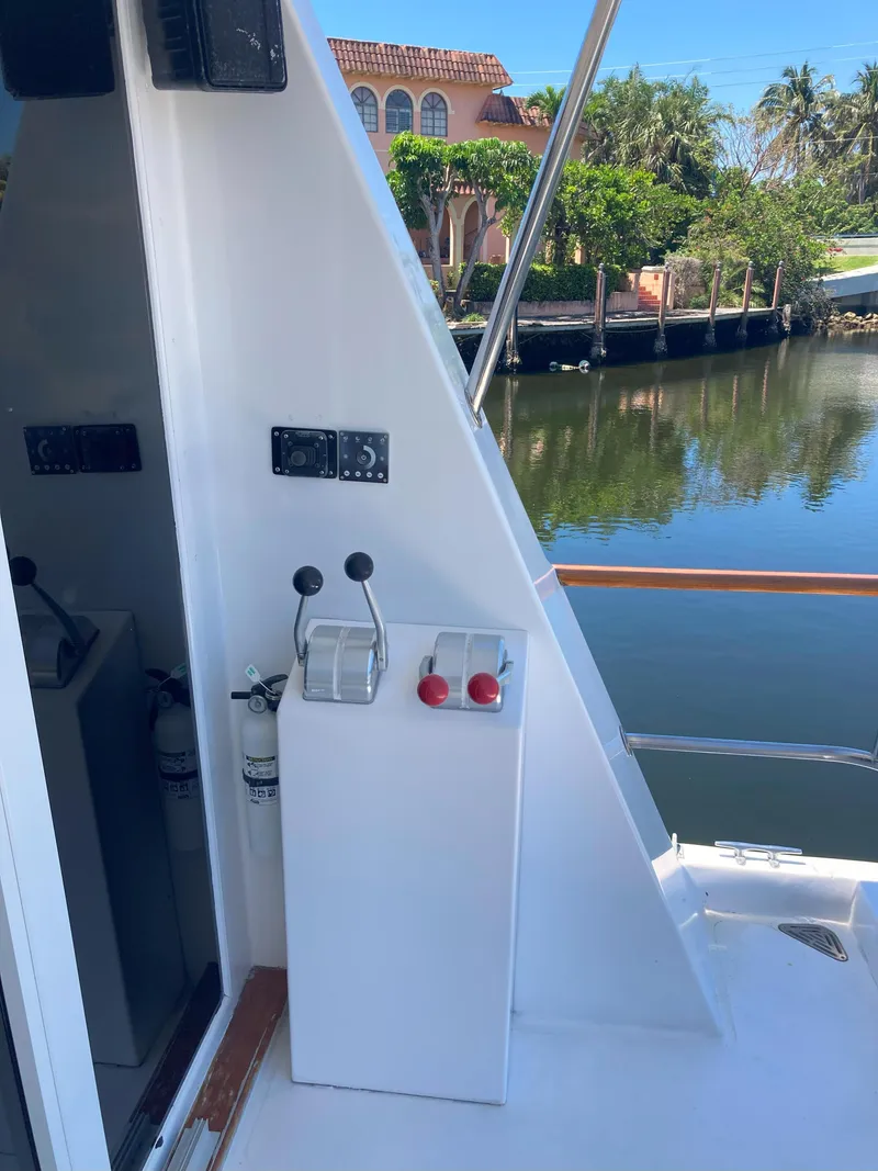 Slide: The Image of Viking 70 Cockpit Motor Yacht 1988 - 78