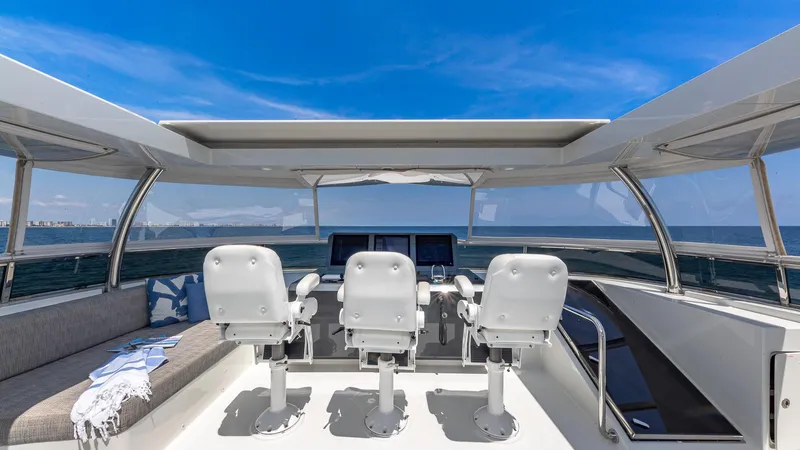 Slide: The Image of Ocean Alexander Motor Yacht Flybridge Model 2015 - 66