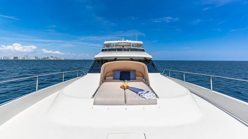 Slide: The Image of Ocean Alexander Motor Yacht Flybridge Model 2015 - 80