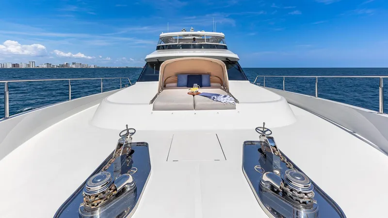 Slide: The Image of Ocean Alexander Motor Yacht Flybridge Model 2015 - 81