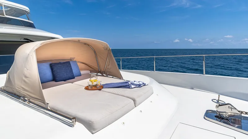 Slide: The Image of Ocean Alexander Motor Yacht Flybridge Model 2015 - 82