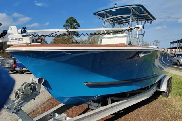 Slide: The Image of Other 28 VALENTINO 2022 - 1