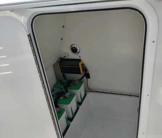 Slide: The Image of Other 28 VALENTINO 2022 - 17