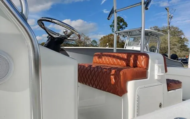 Slide: The Image of Other 28 VALENTINO 2022 - 7