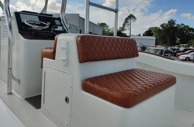 Slide: The Image of Other 28 VALENTINO 2022 - 9