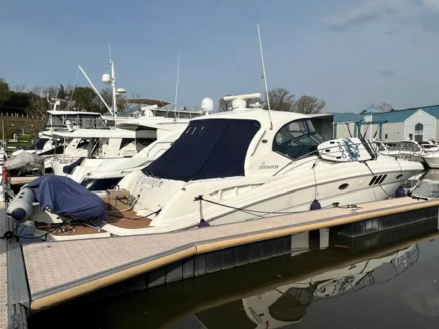 The Image of Sea Ray 44 Sundancer 2006 - undefined