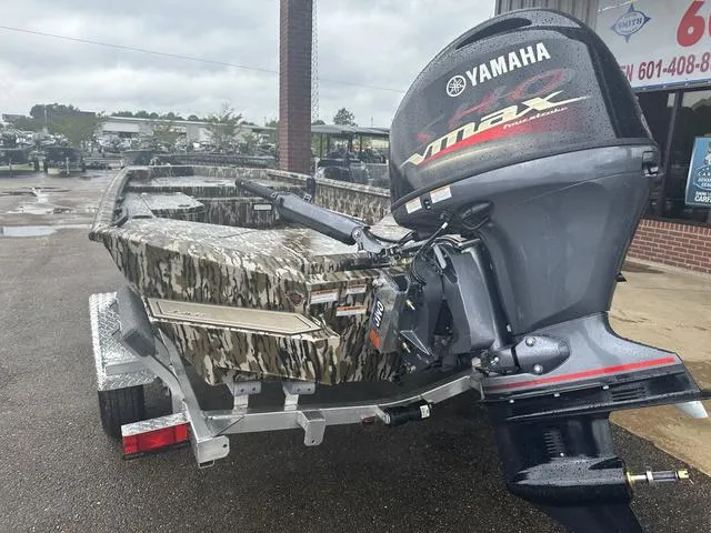 Slide: The Image of Avid 18 Commander 2026 - 13