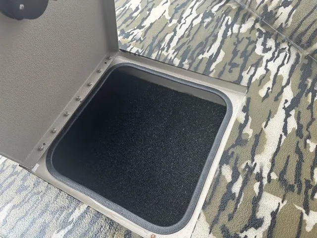 Slide: The Image of Avid 18 Commander 2026 - 22