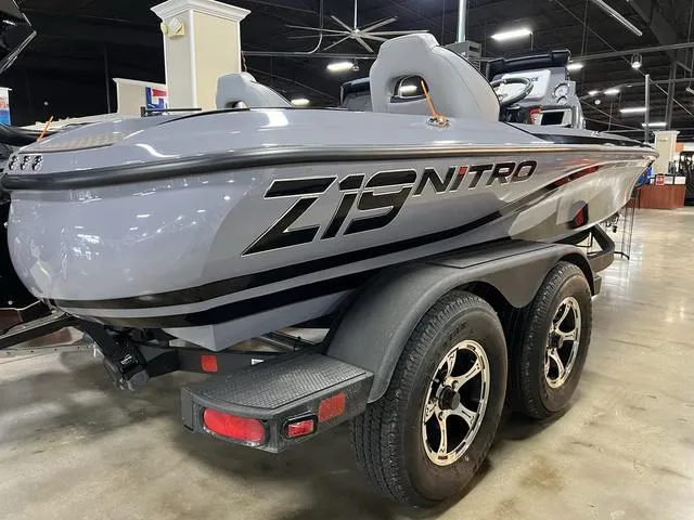 Slide: The Image of Nitro Z19 Pro 2024 - 4