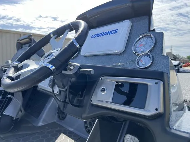 Slide: The Image of Nitro Z19 Pro 2024 - 9