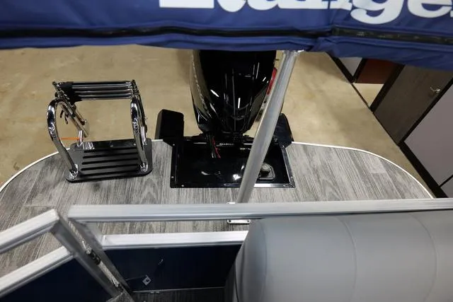 Slide: The Image of Ranger 223C 2024 - 8