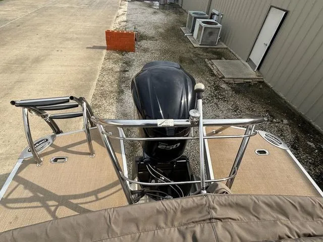 Slide: The Image of 2015 Godfrey SANPAN 2200 SLR pontoon boat with 250 HP outboard motor. - 5