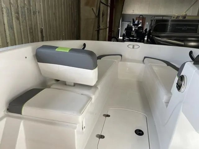 Slide: The Image of Tahoe T16 2024 - 2