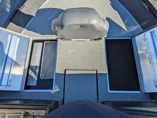 Slide: The Image of Lowe Fishing Machine 1775WT 2024 - 10