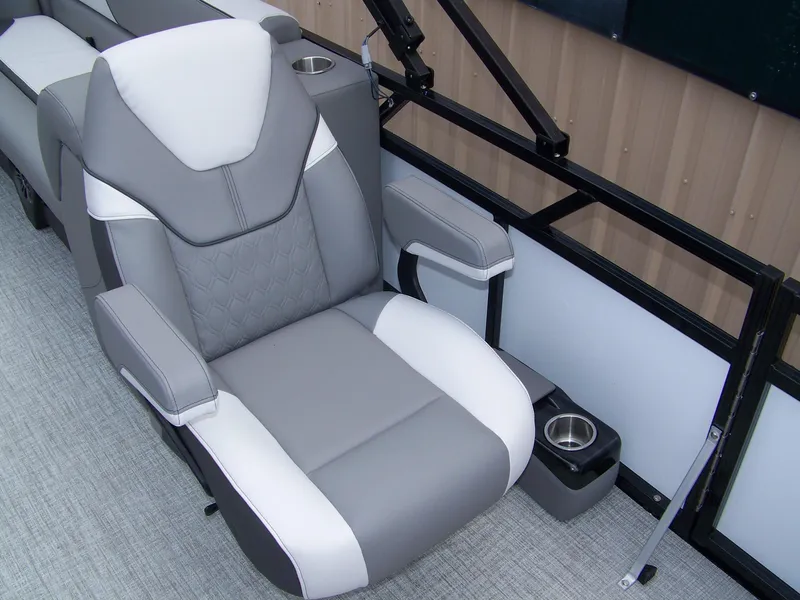Slide: The Image of 2024 Avalon VENTURE 85 QL luxury boat seat with cup holders. - 9