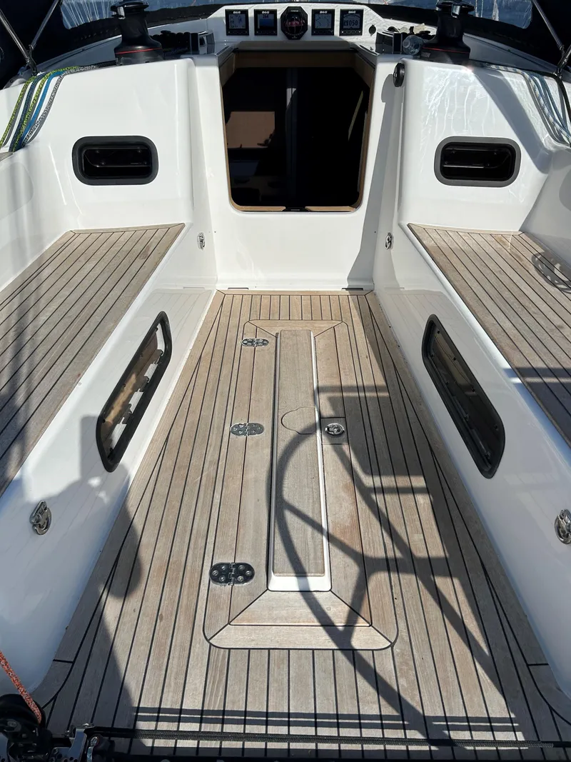 Slide: The Image of Sistership - 119