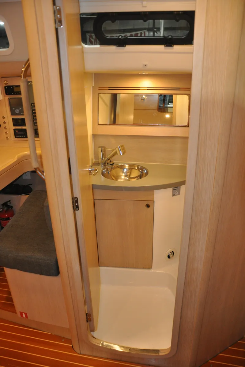 Slide: The Image of Arcona 435 2020 - 55