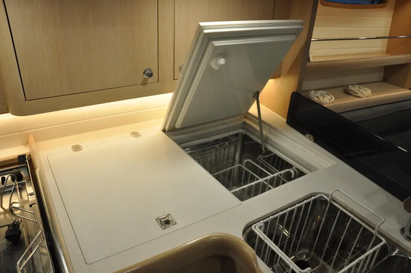 Slide: The Image of Arcona 435 2020 - 57