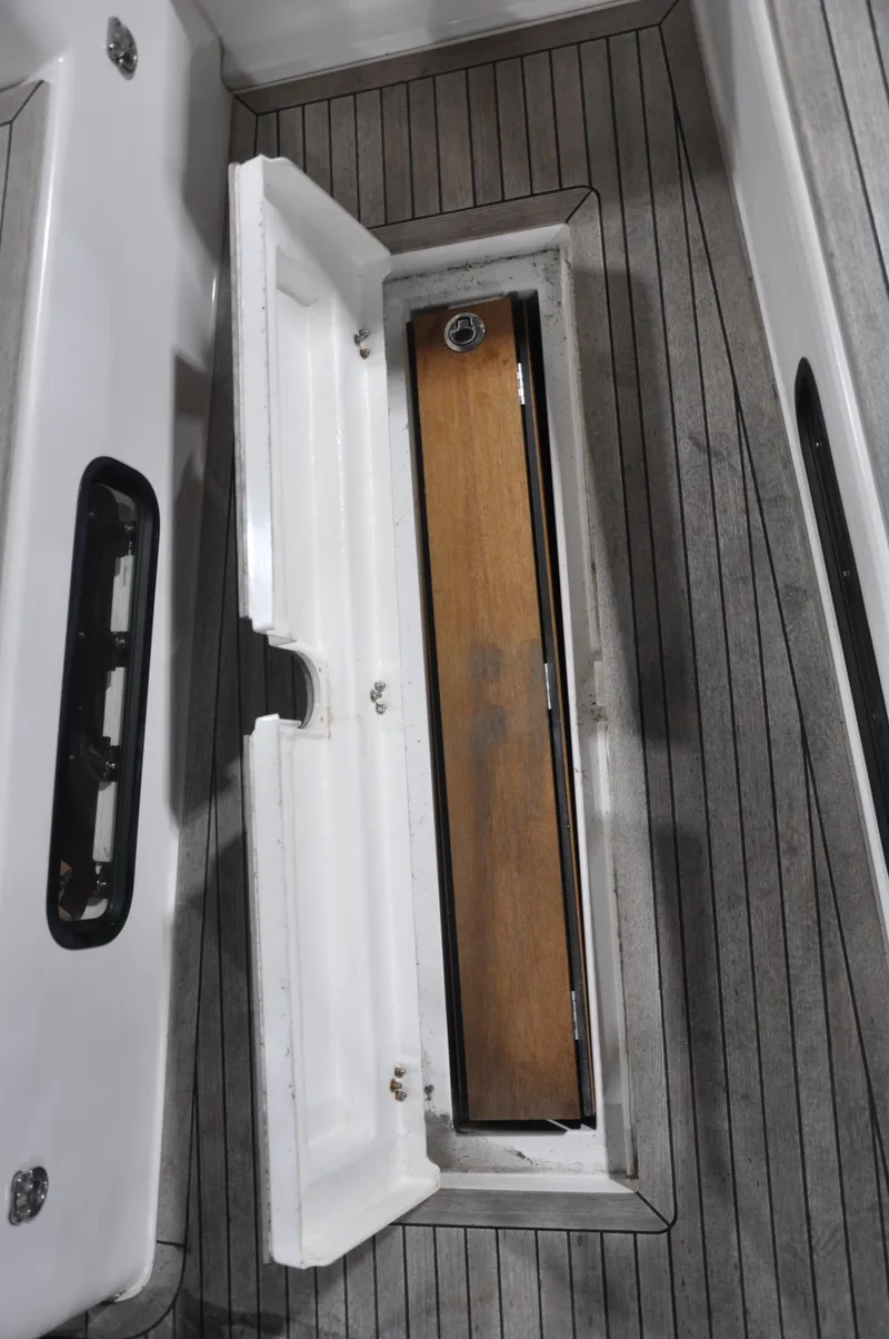 Slide: The Image of Arcona 435 2020 - 91