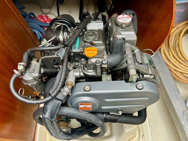 Slide: The Image of 2010 Seaward 26RK boat engine, detailed view in cabin. - 25