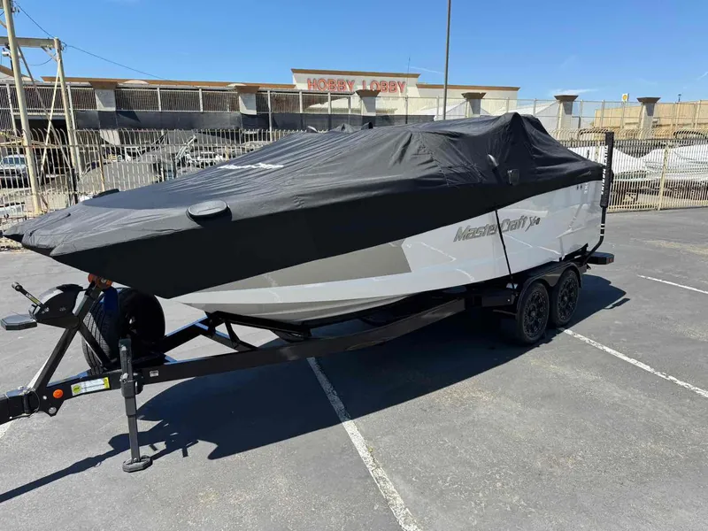Slide: The Image of MasterCraft XStar S 2024 - 20