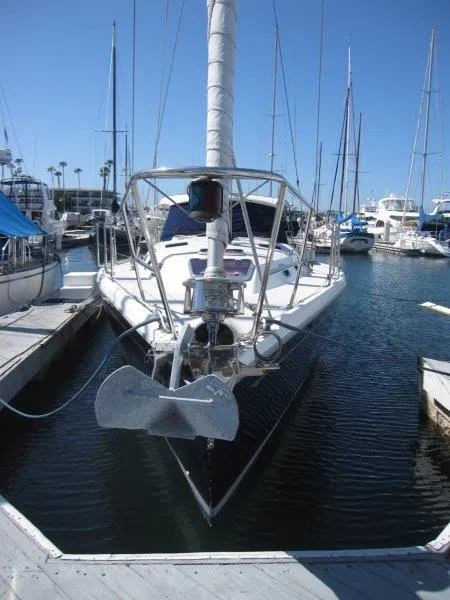 Slide: The Image of 2007 Catalina MkII sailboat docked in a marina. - 46