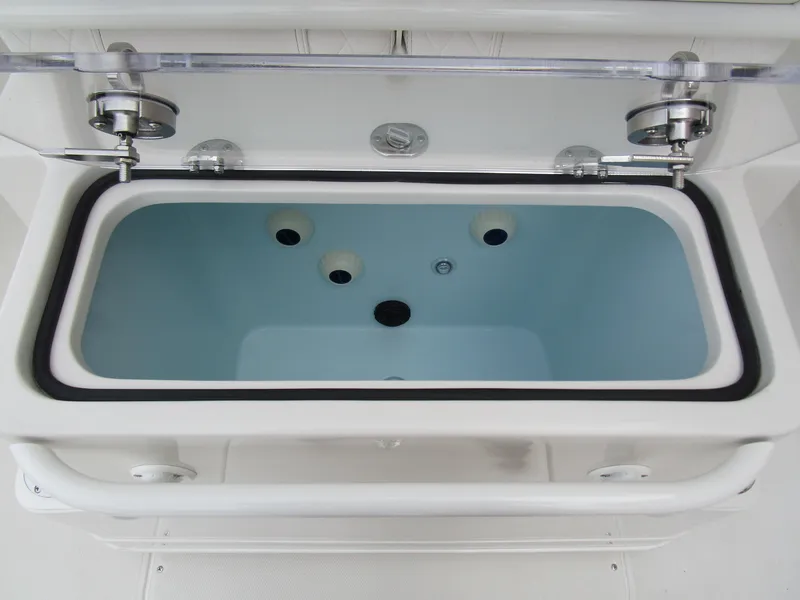 Slide: The Image of 2024 Ranger 2360 Bay livewell with aeration system. - 13