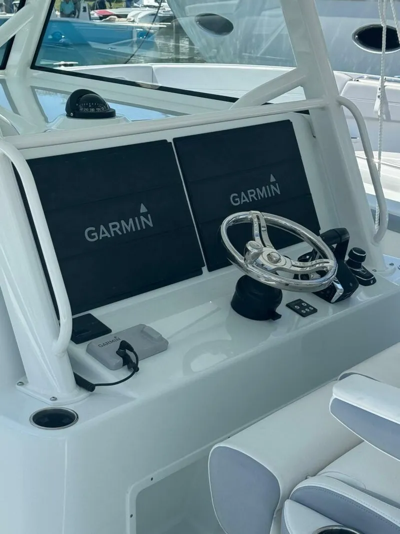 Slide: The Image of 2022 Yellowfin 42 Center Console - 14