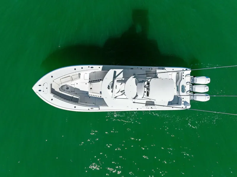 Slide: The Image of 2022 Yellowfin 42 Center Console - 6