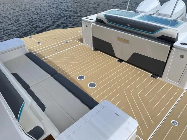 Slide: The Image of Regal 50 SAV 2025 - 11