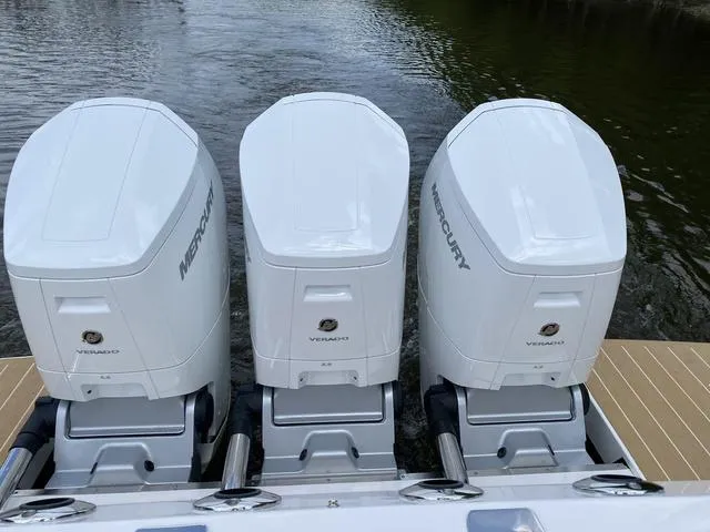 Slide: The Image of Regal 50 SAV 2025 - 17