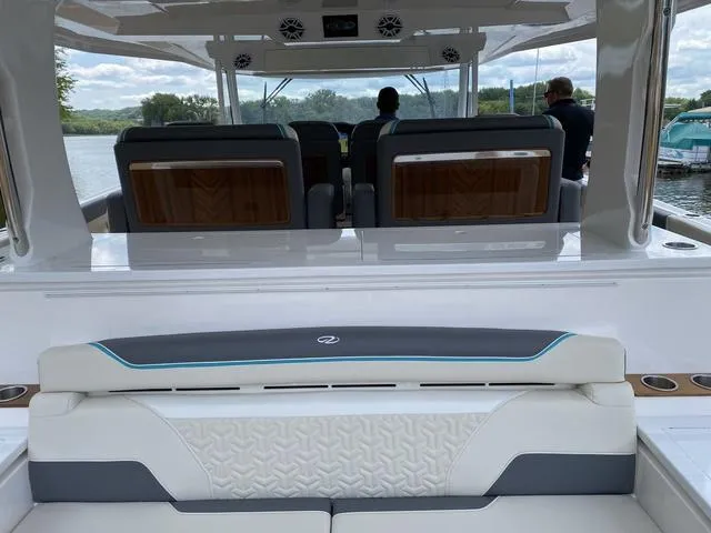 Slide: The Image of Regal 50 SAV 2025 - 29