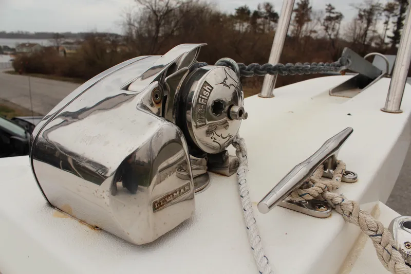 Slide: The Image of Anchor winch on 2020 Parker 2520 XL Deep Vee Sport Cabin boat deck. - 23