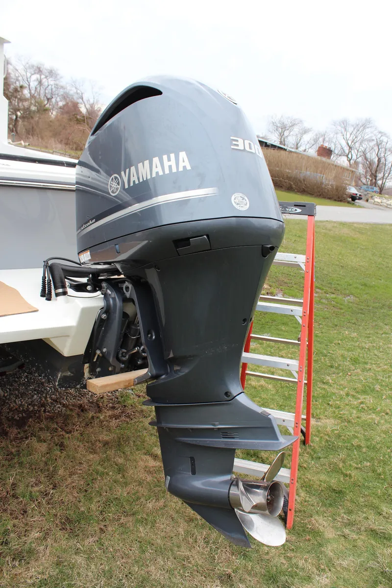 Slide: The Image of Yamaha outboard motor on a 2020 Parker 2520 XL Deep Vee Sport Cabin boat. - 28