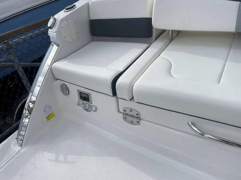 Slide: The Image of Chaparral 280 OSX 2024 - 50