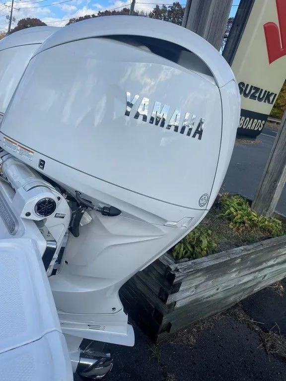 Slide: The Image of Chaparral 280 OSX 2024 - 57