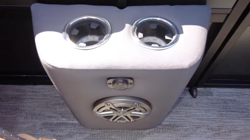 Slide: The Image of 2024 Viaggio Lago Z24U cup holders and speaker system. - 25