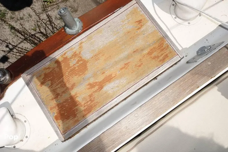 Slide: The Image of 1975 Cascade 36 for sale in Bayfield, WI - 29