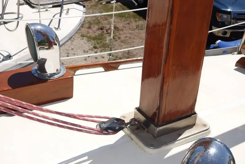 Slide: The Image of 1975 Cascade 36 for sale in Bayfield, WI - 42