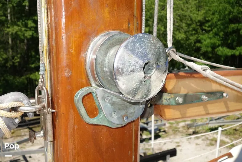 Slide: The Image of 1975 Cascade 36 for sale in Bayfield, WI - 43