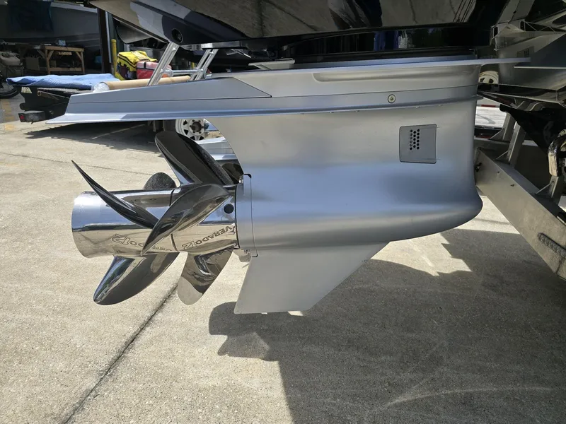 Slide: The Image of Close-up of the propeller and lower unit of a 2024 Nor-Tech 452 Super Fish boat. - 31